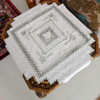 رومیزی گلدوزی خارجی