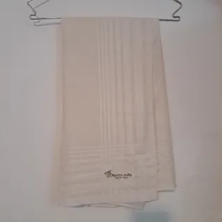 روسری کرم طرحدار نخی ترک