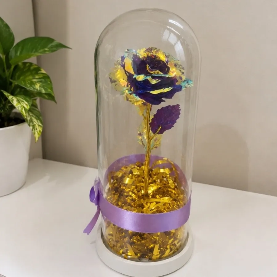 دکوری گل طلایی