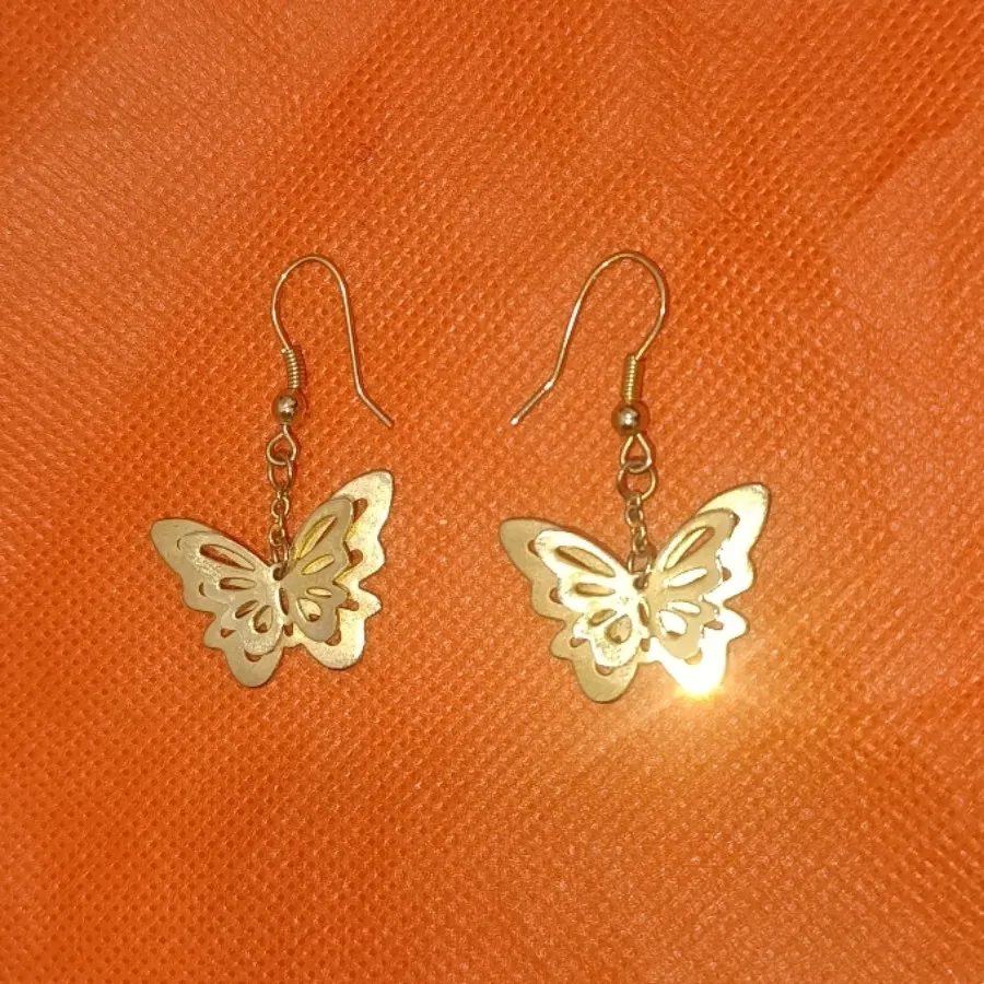 گوشواره پروانه ای