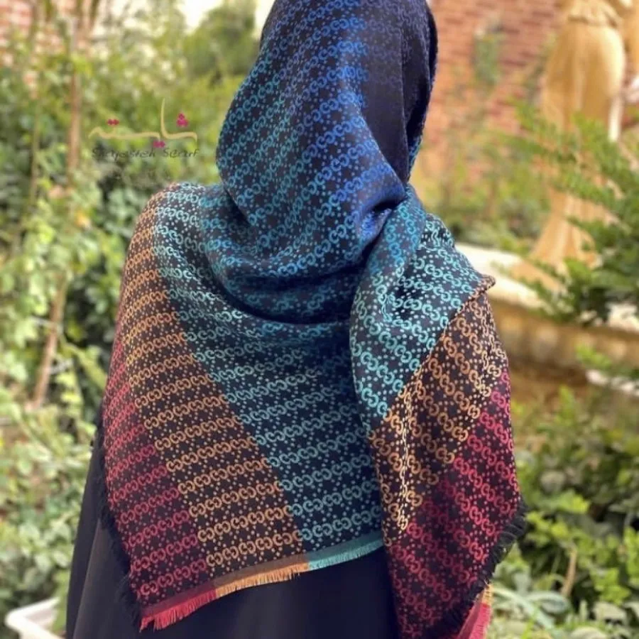 روسری نخ ابریشم گوچی
