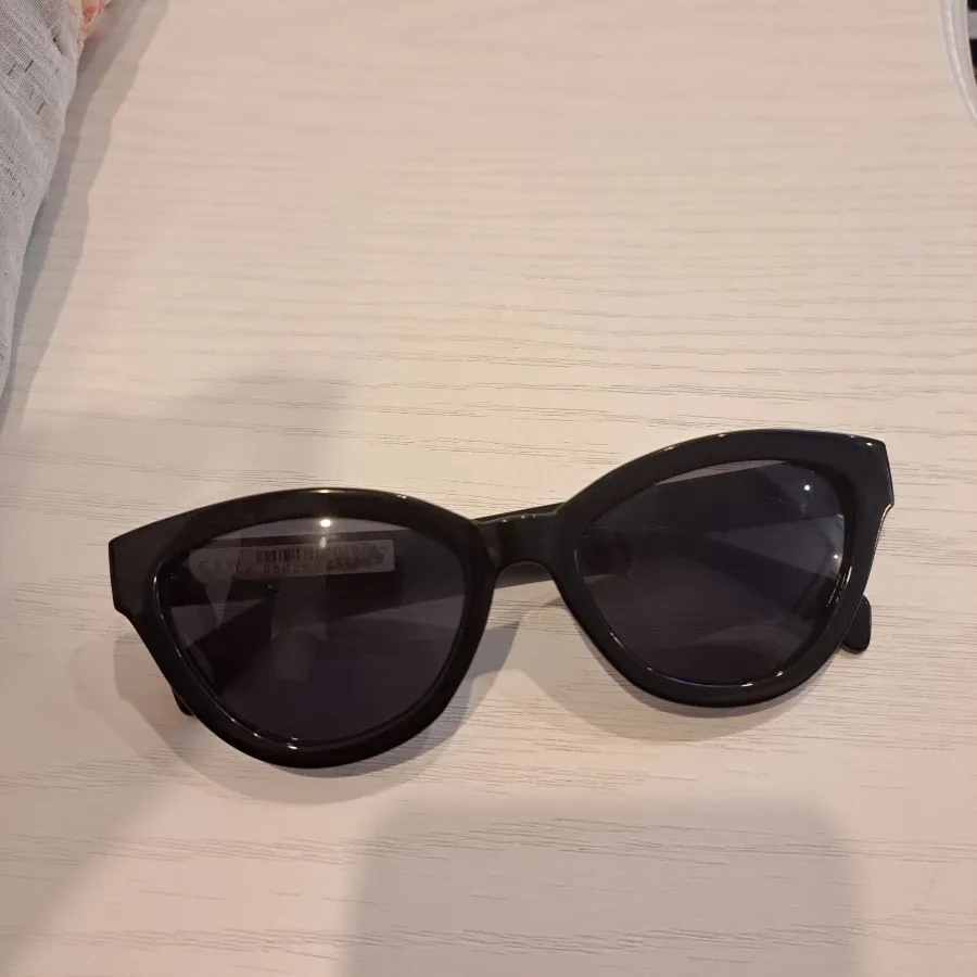 عینک آفتاتی