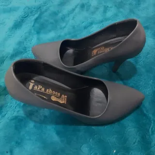 کفش پاشنه بلند زنانه