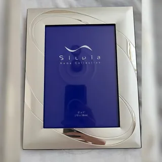قاب عکس silvia