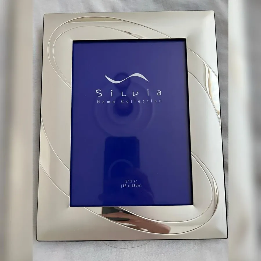 قاب عکس silvia