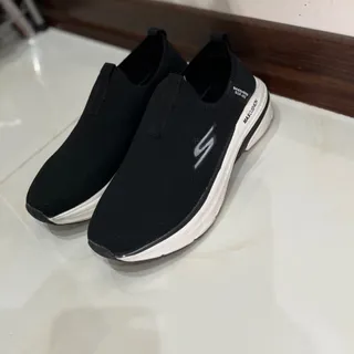 کفش اسپرت اسکچرز جورابی