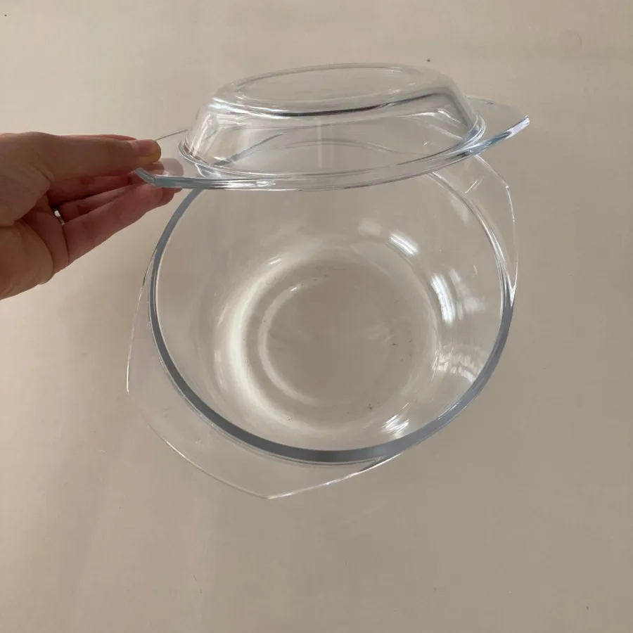 ظرف شیشه ای