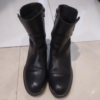 نیم بوت چرم