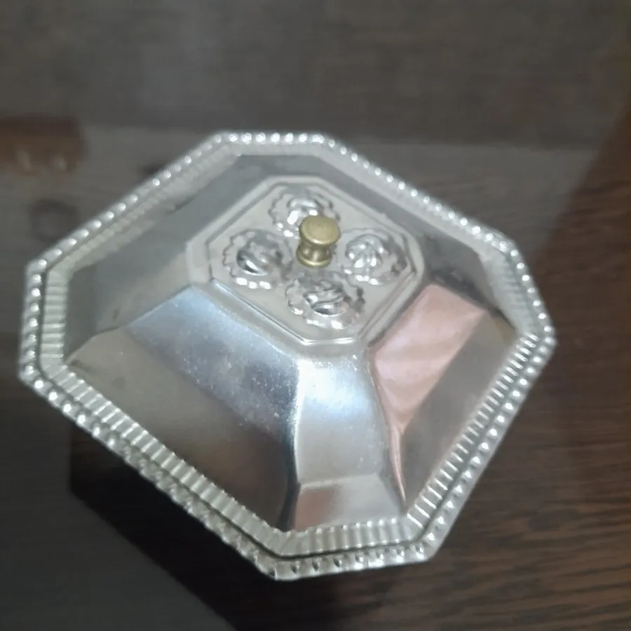 قندان