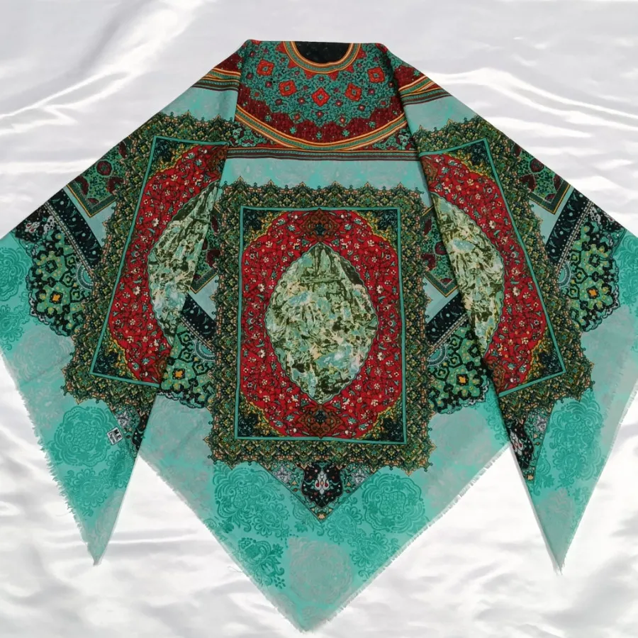 روسری نخی ژاکارد طرح سنتی