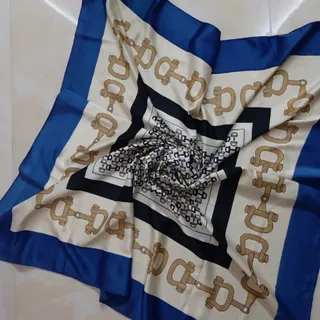 روسری 100٪ ابریشم aker