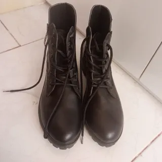 نیم بوت
