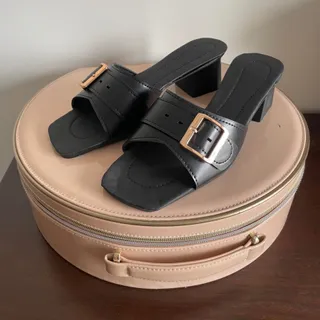 صندل مشکی پاشنه دار