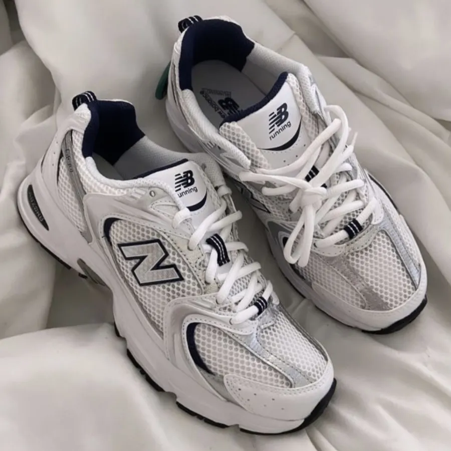 کتونی newbalance