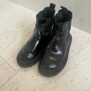 بوت بچه گانه زارا