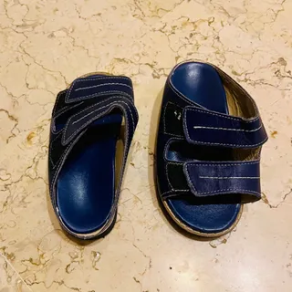 صندل طبی بچگانه
