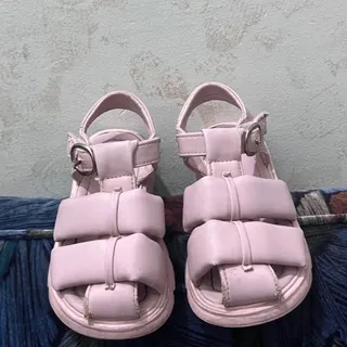 کفش بچگانه وارداتی