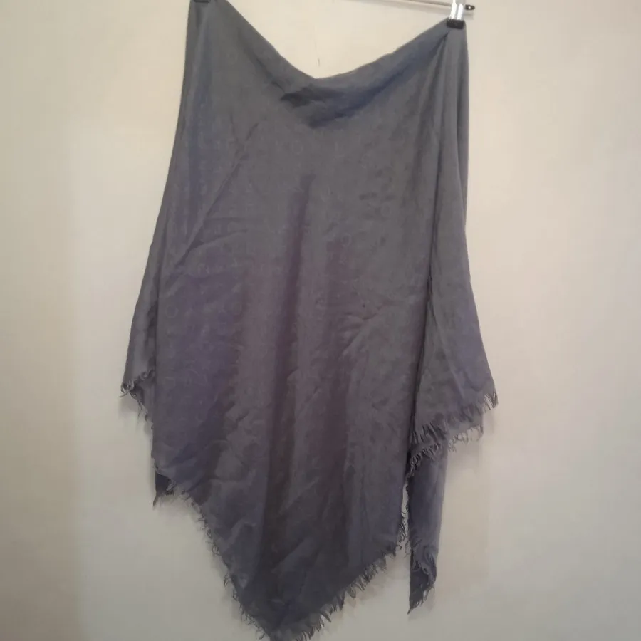 روسری نخی قواره دار