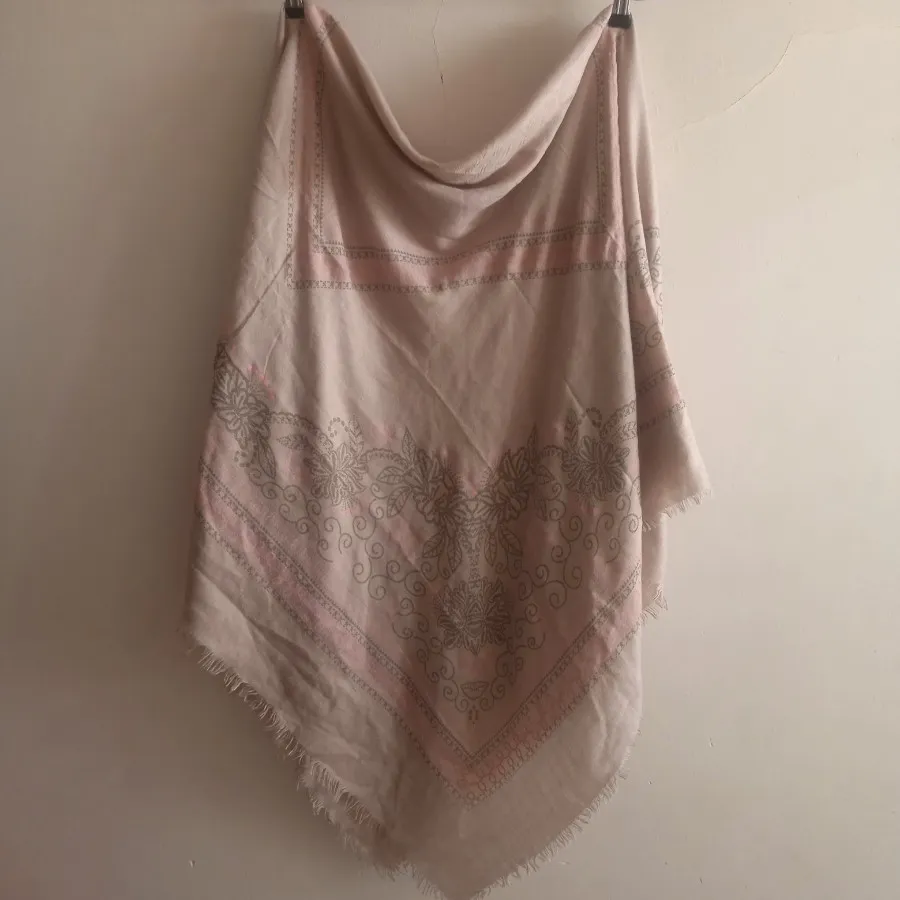 روسری نخی قواره دار
