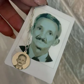 پلاک حکاکی چهره
