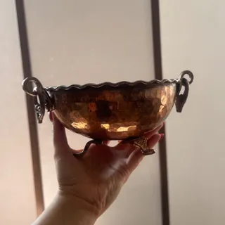 ظرف مسی گوشواره دار
