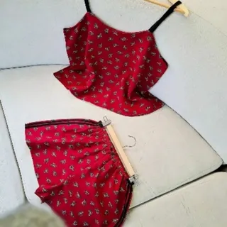 تاپ و شورتک