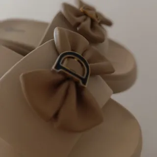 دمپایی پاپیونی لژ بلند