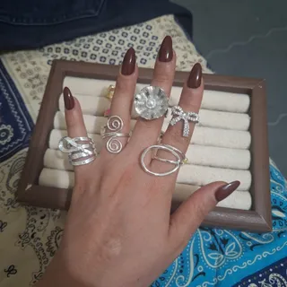 تعدادی اکسسوری ورق بزن