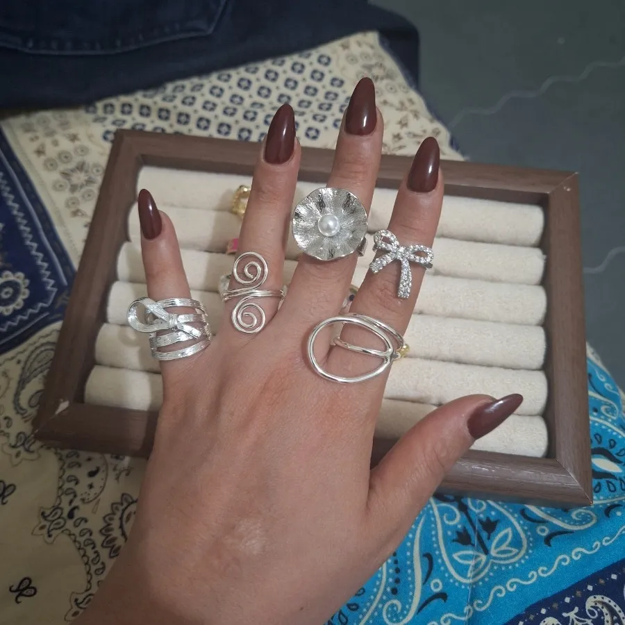 تعدادی اکسسوری ورق بزن
