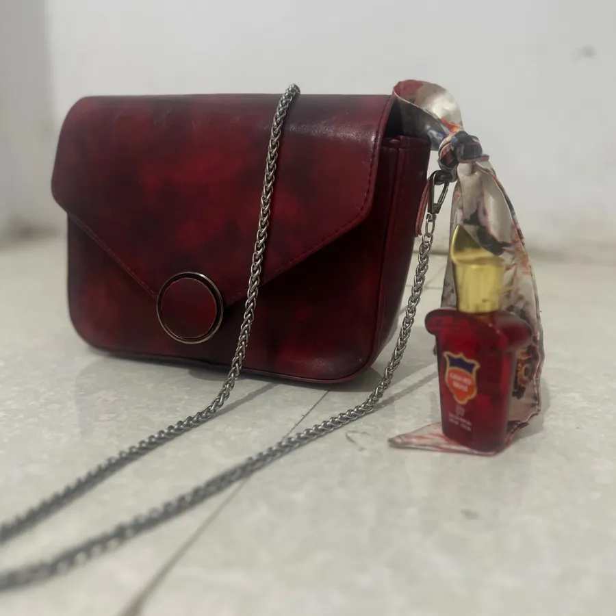 کیف زرشکی