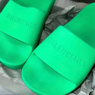 صندل balenciaga