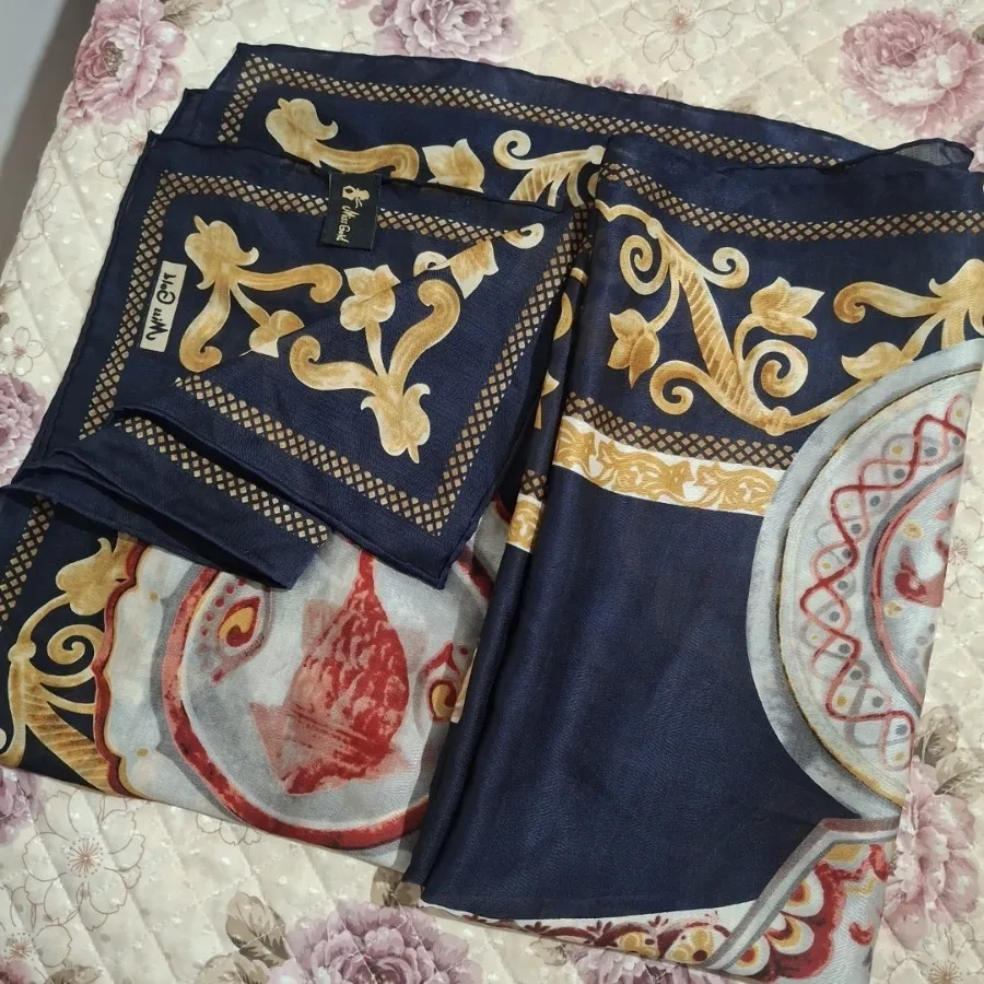 روسری ابریشمی