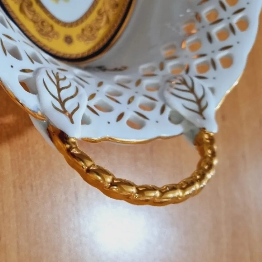 ظرف دنسی