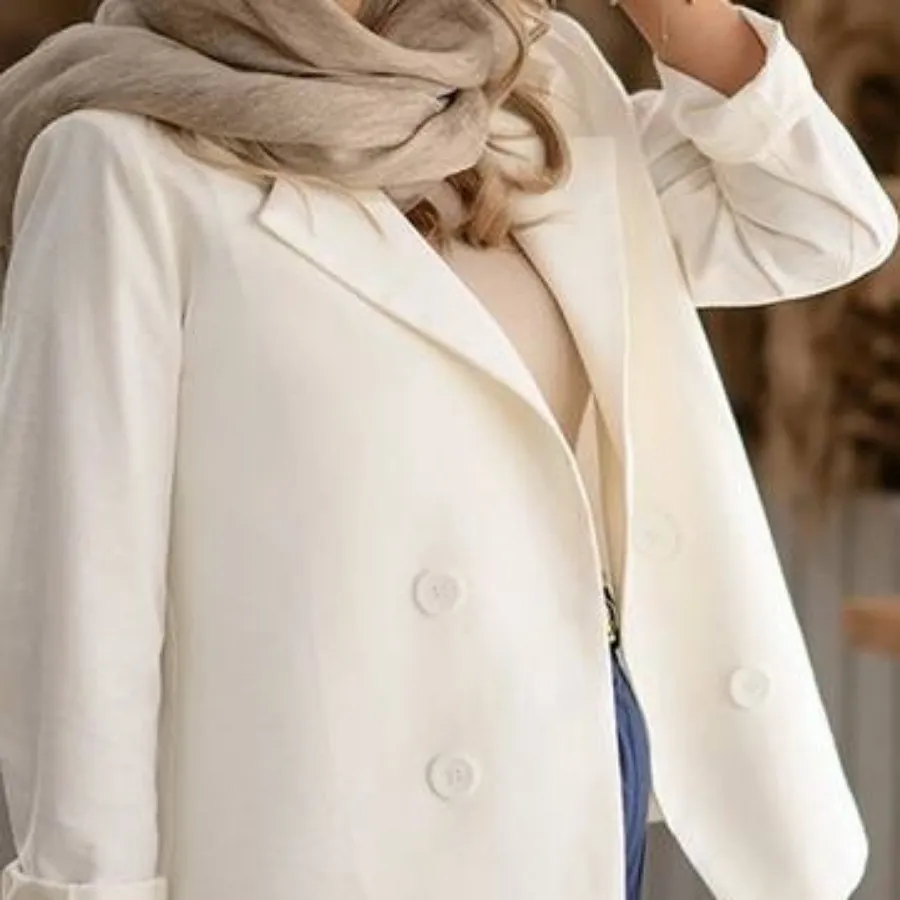 کت سفید