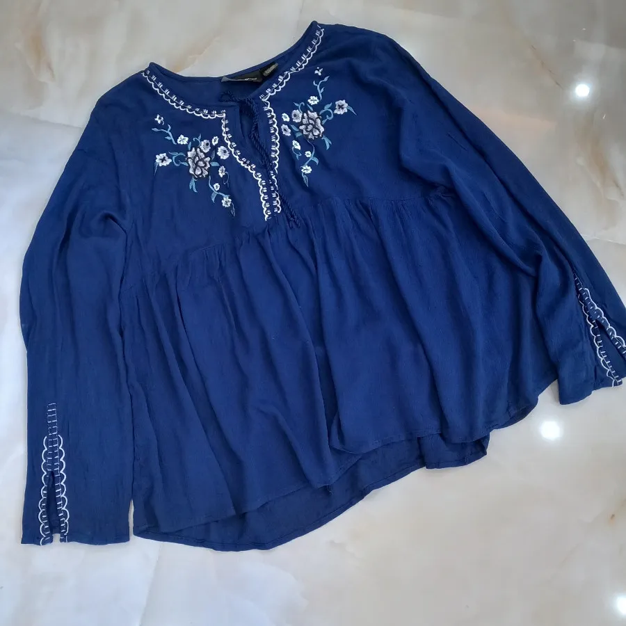شومیز گلدوزی
