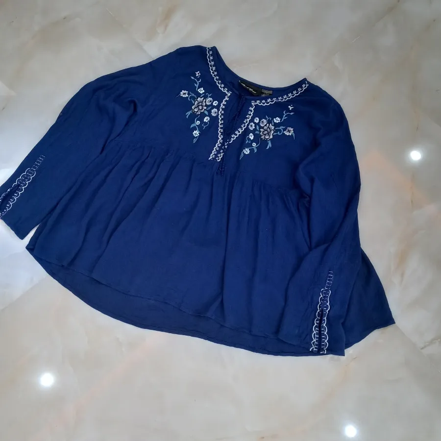 شومیز گلدوزی