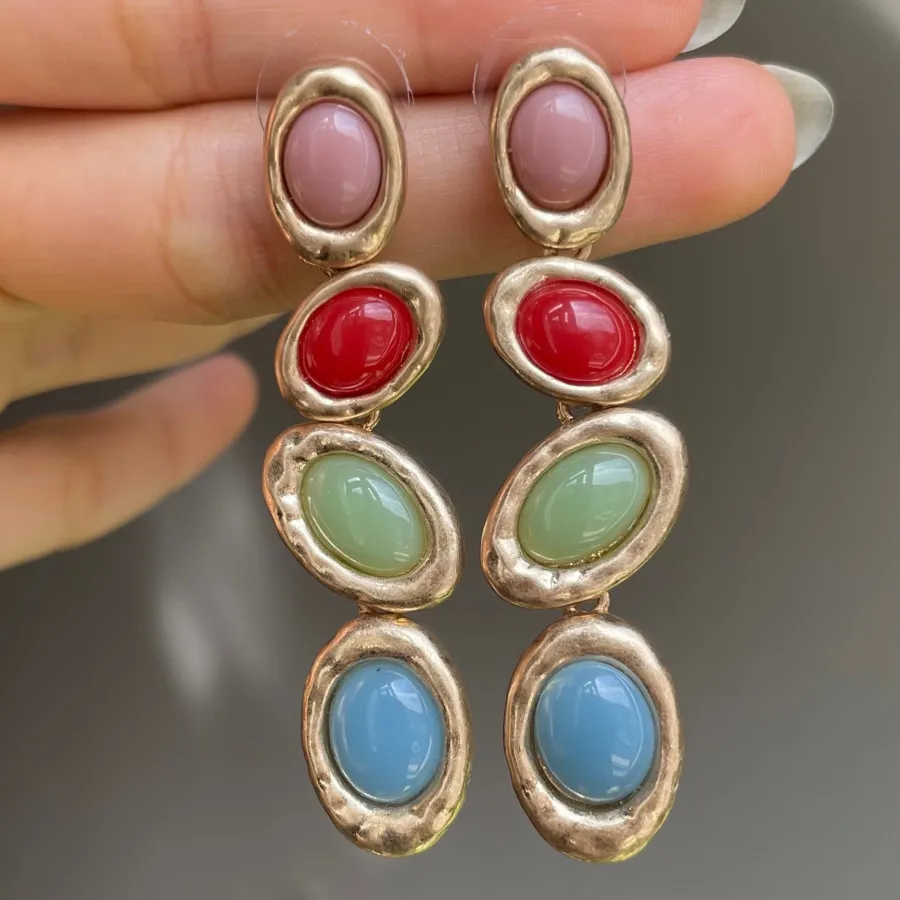 گوشواره سنگی رنگی