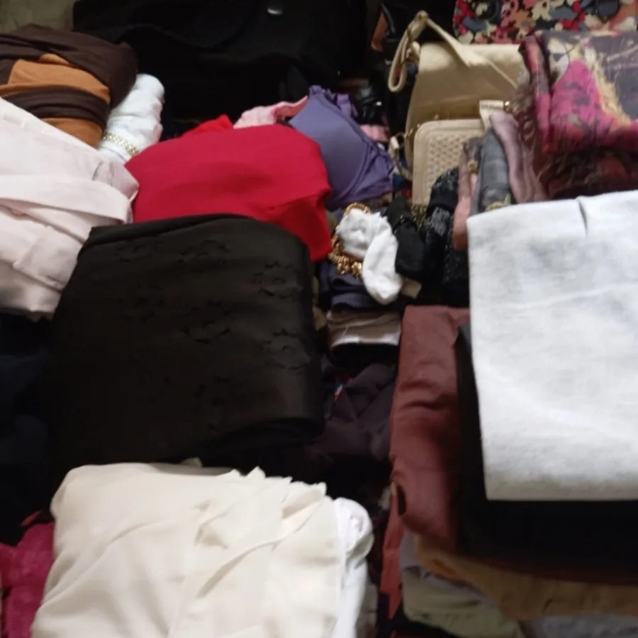 فروش دسته جمعی پوشاک زنان