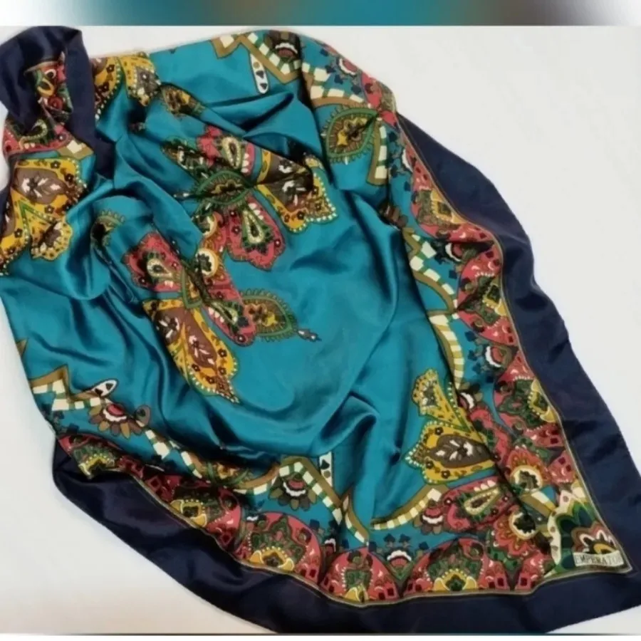روسری ساتن