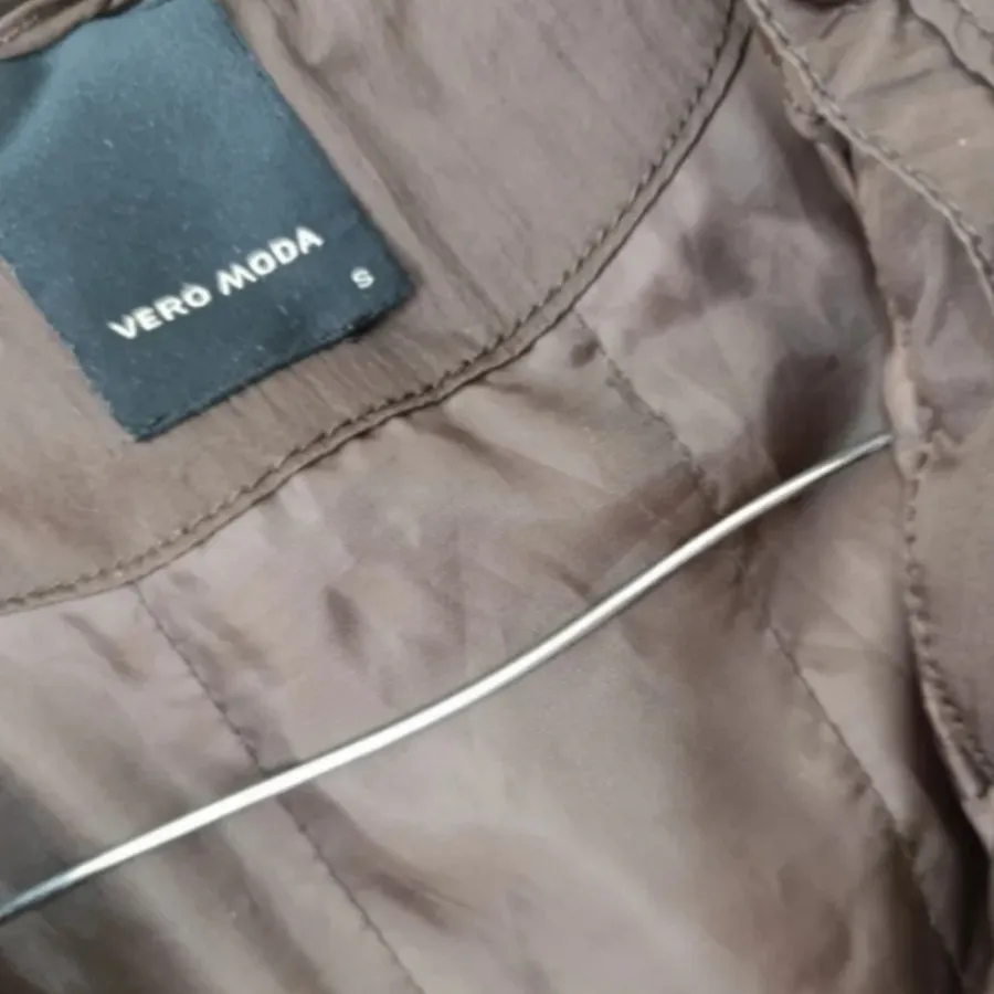 کاپشن برند vero moda