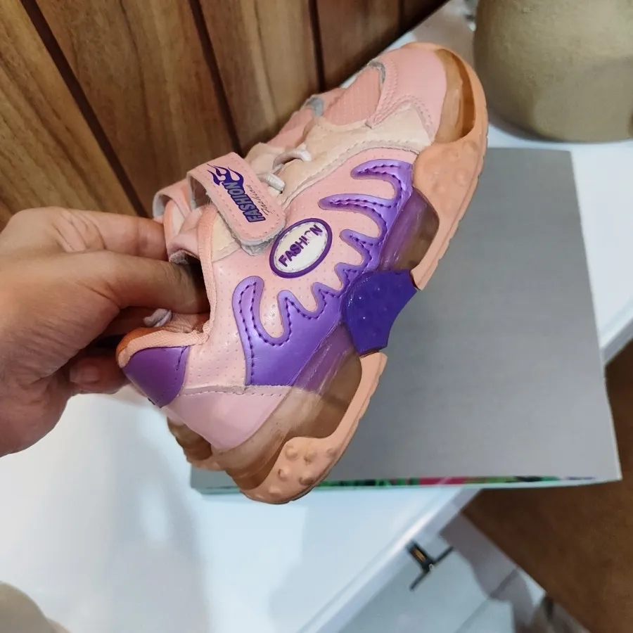 کتونی وارداتی