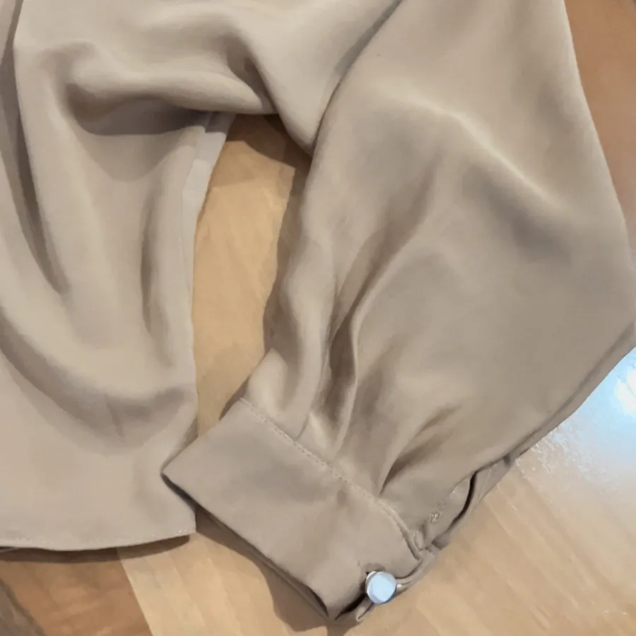 شومیز گره ای