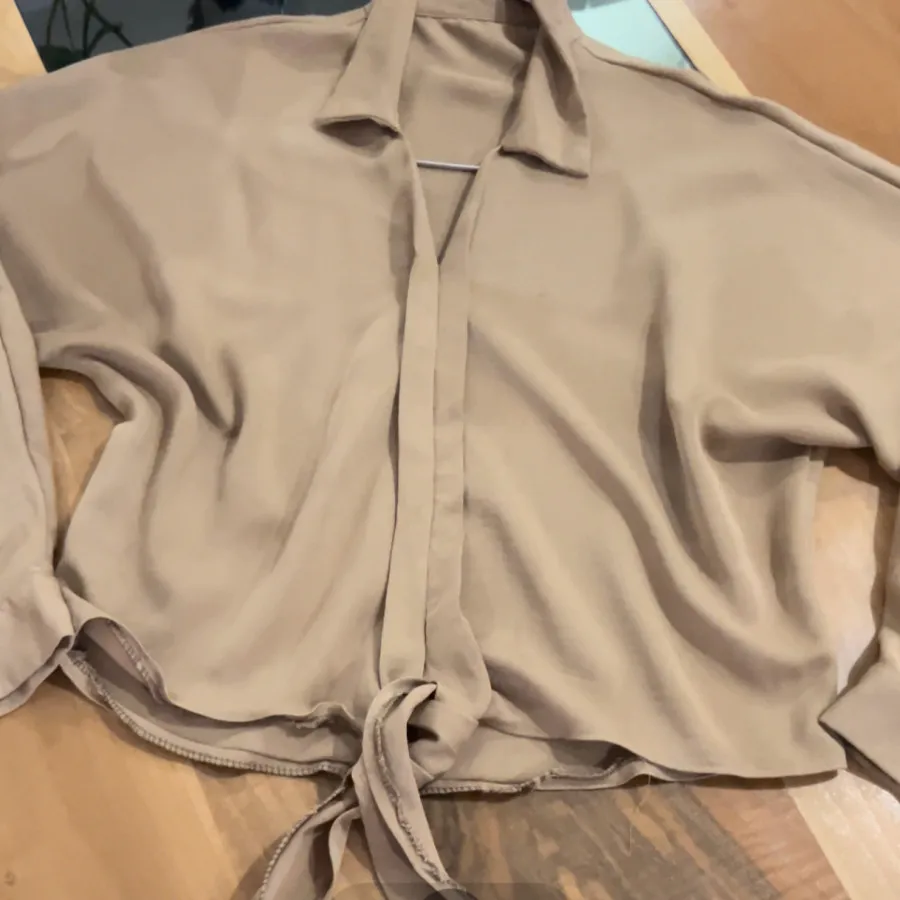 شومیز گره ای