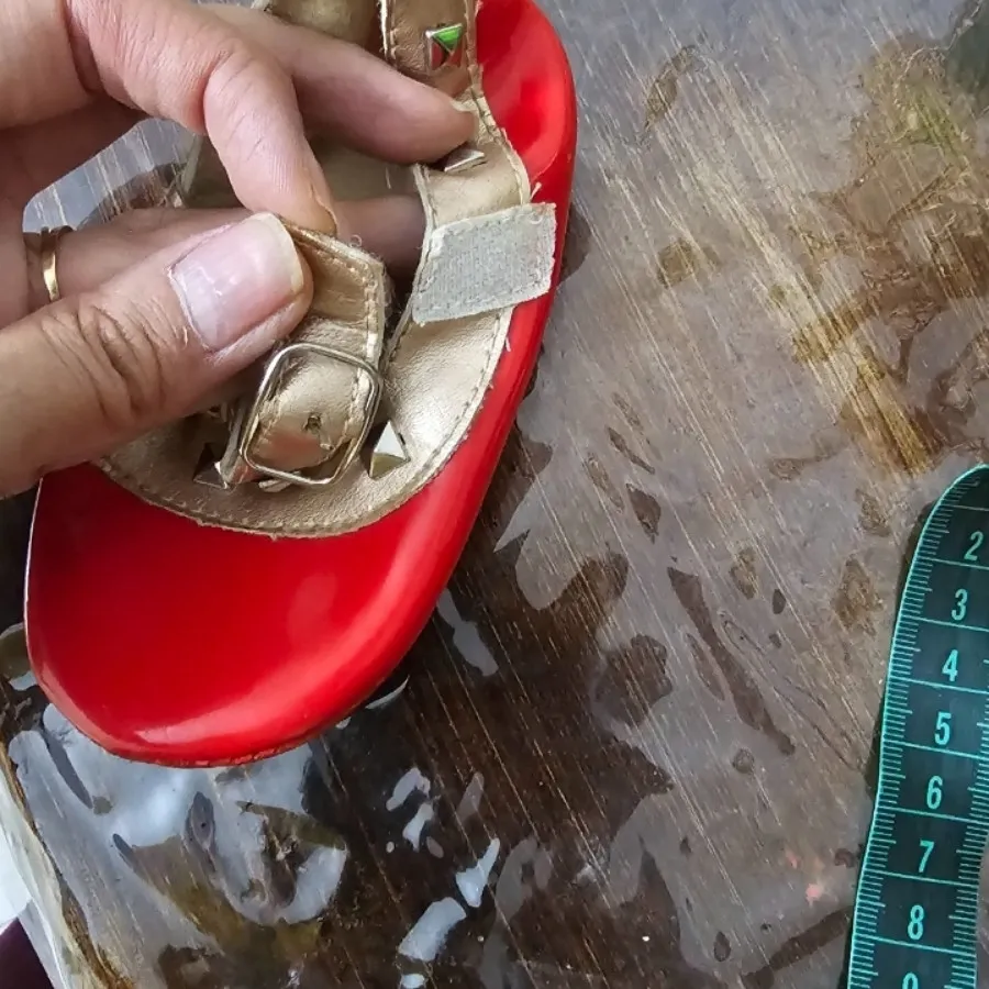 کفش بچگانه