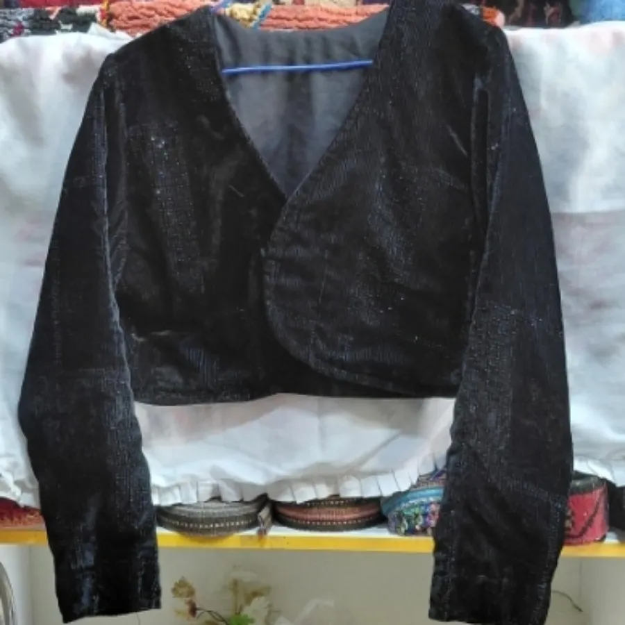 کراپ کت مخمل