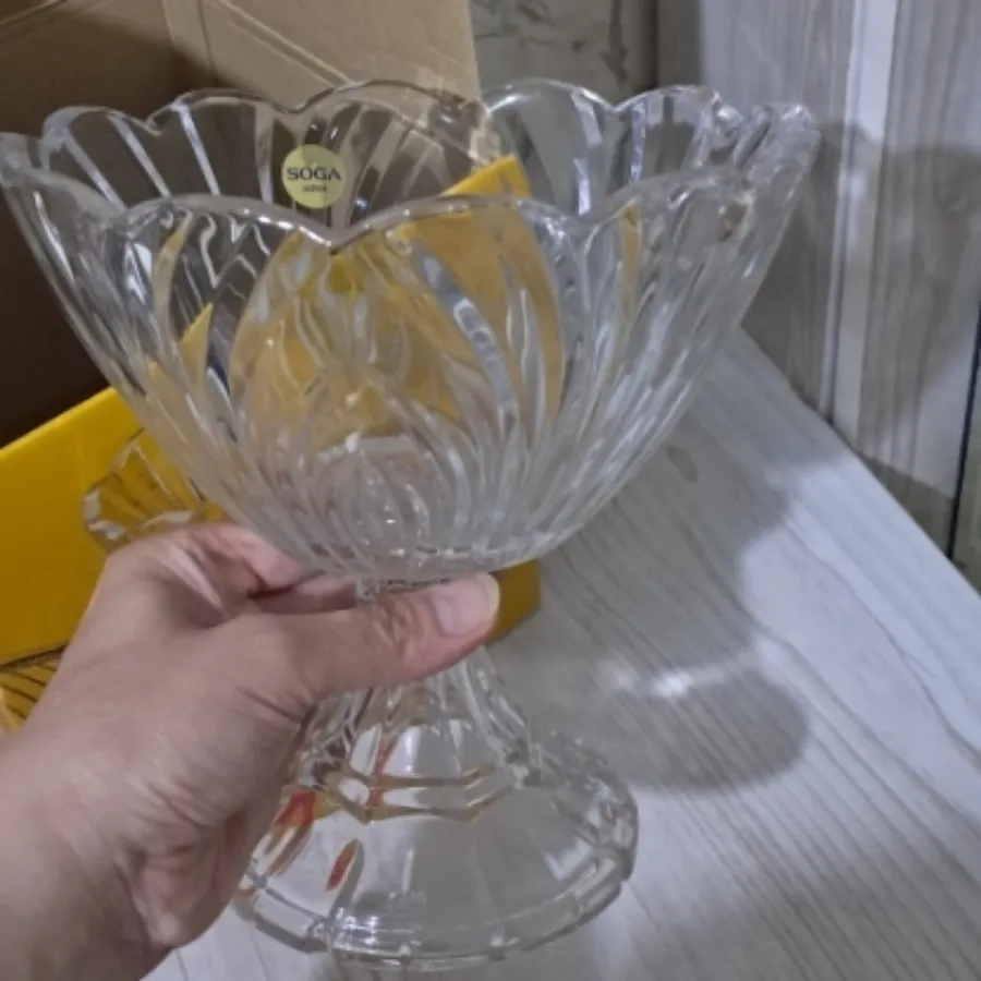 شکلات خوری پایه دار