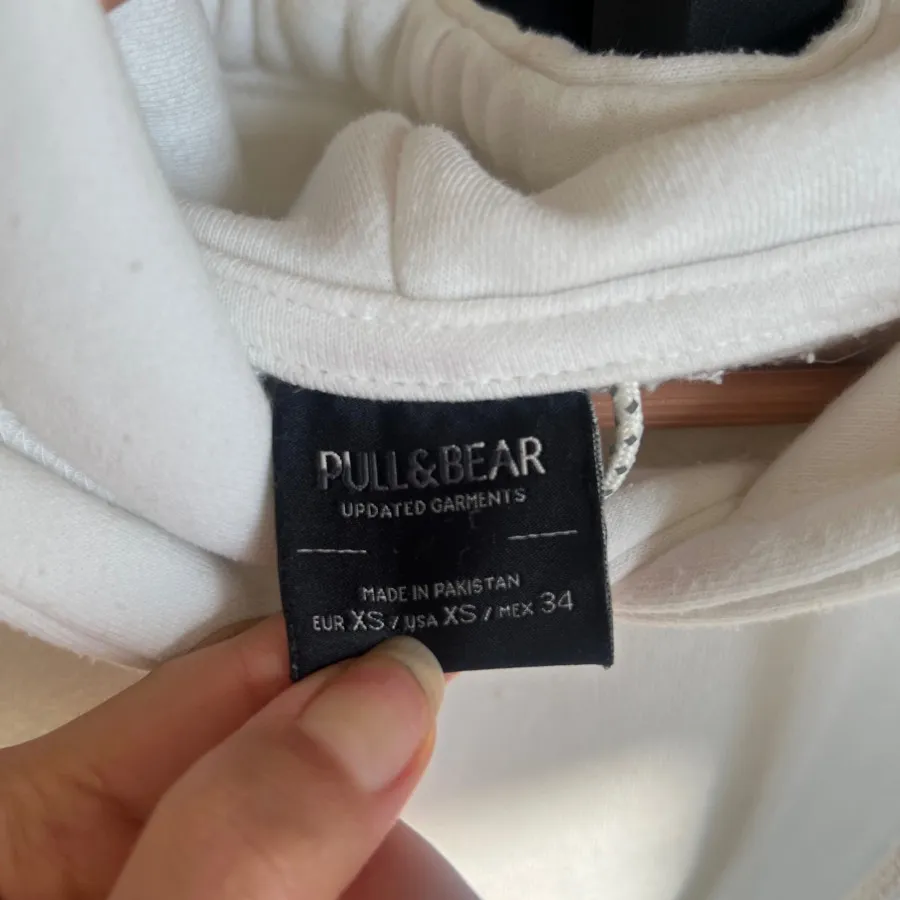 هودی نوpull & bear
