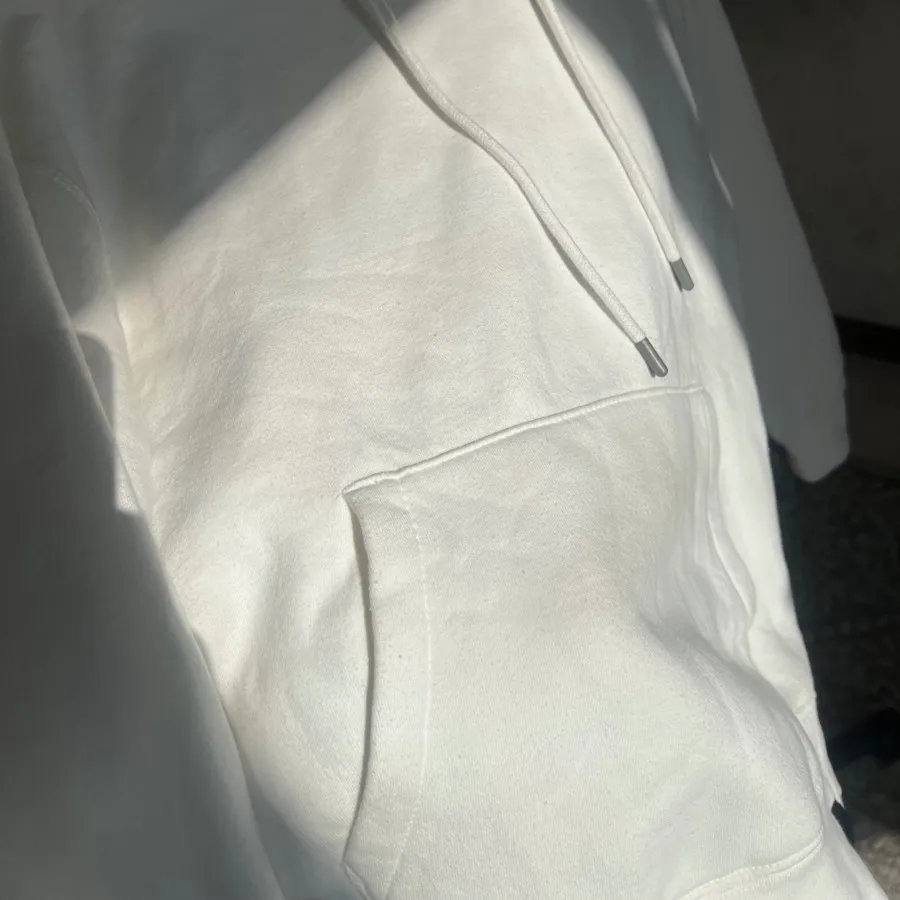 هودی نوpull & bear