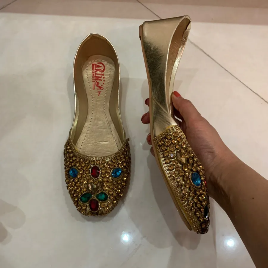 کفش مجلسی