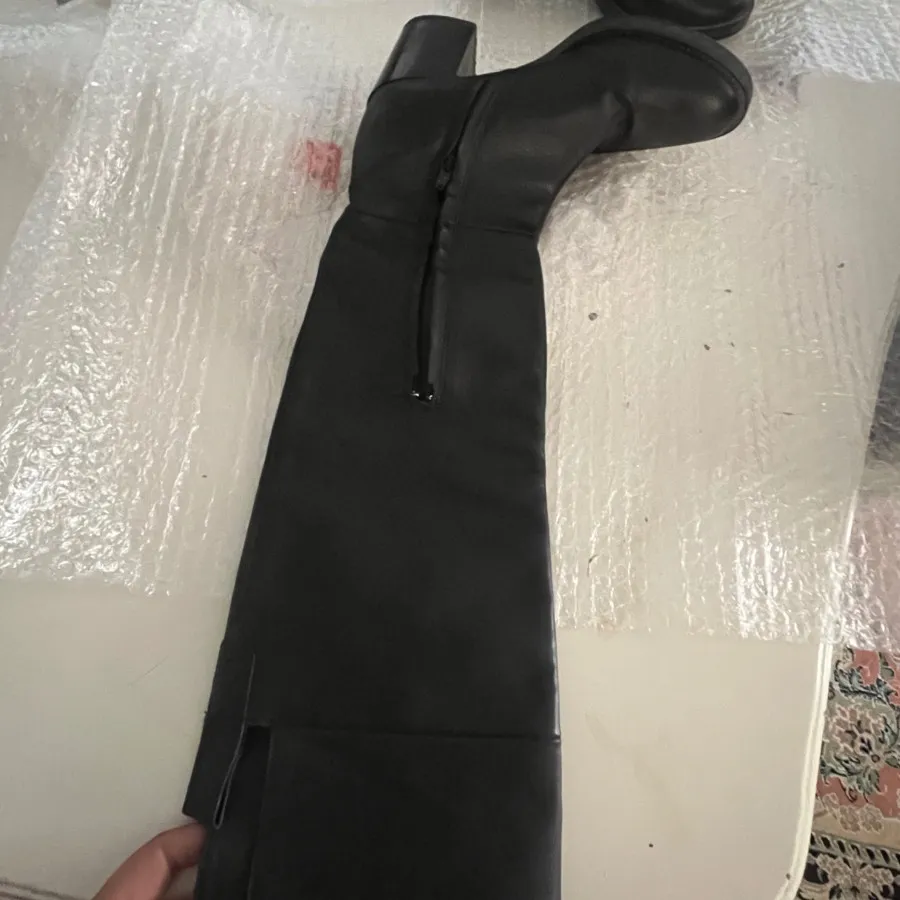 بوت چرم زارا